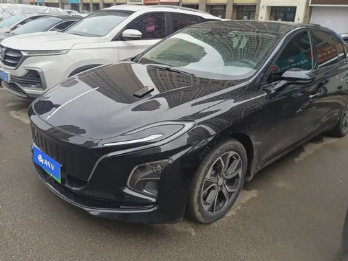 Hongqi E-QM5 2021