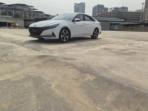 Hyundai Elantra 2021