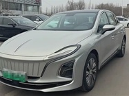 Hongqi E-QM5 2023