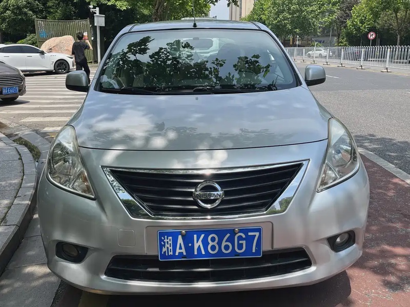 Nissan Sunny