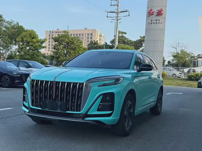 Hongqi HS3