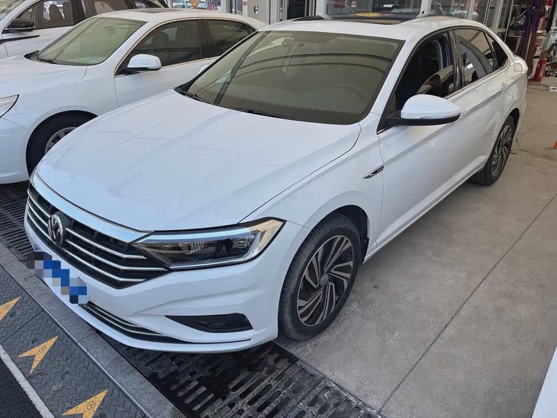 Volkswagen Sagitar