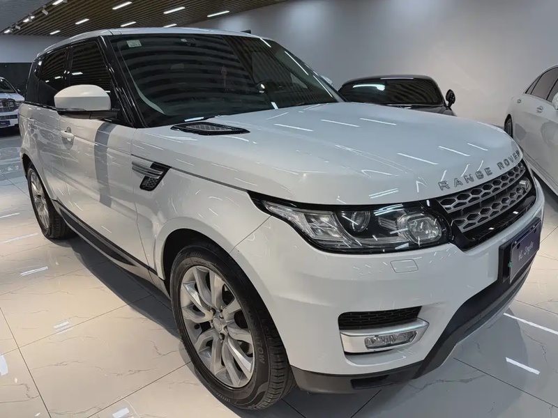 Land Rover Sport