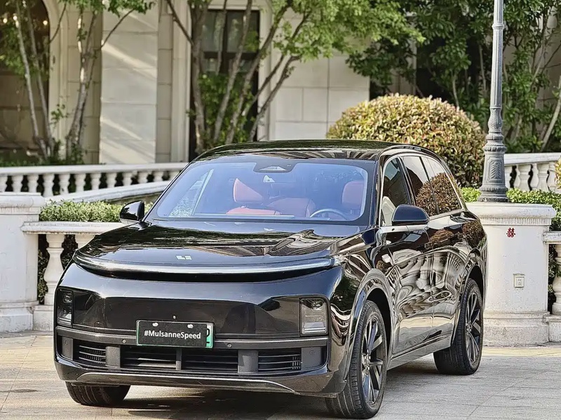 Li Auto L8
