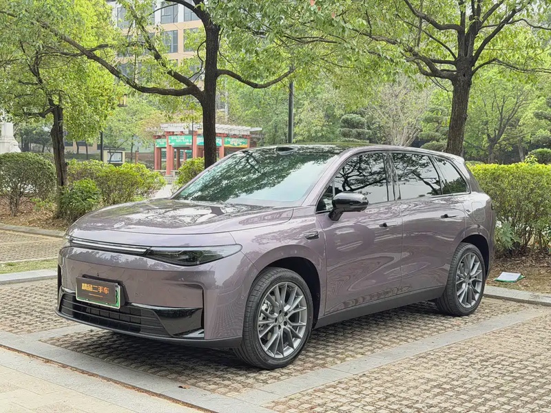 Leapmotor C10