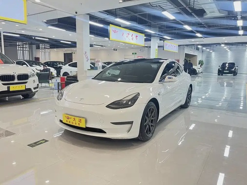 Tesla Model 3 2020