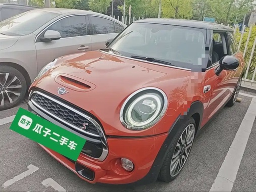 MINI Other 2019
