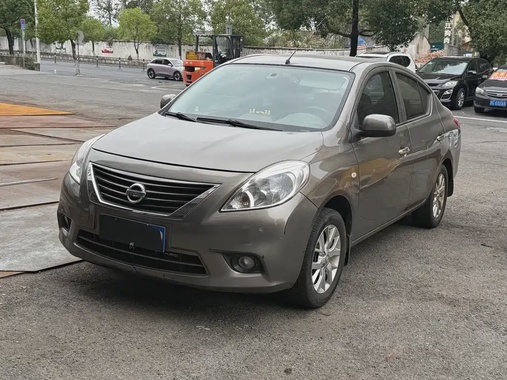 Nissan Sunny 2013