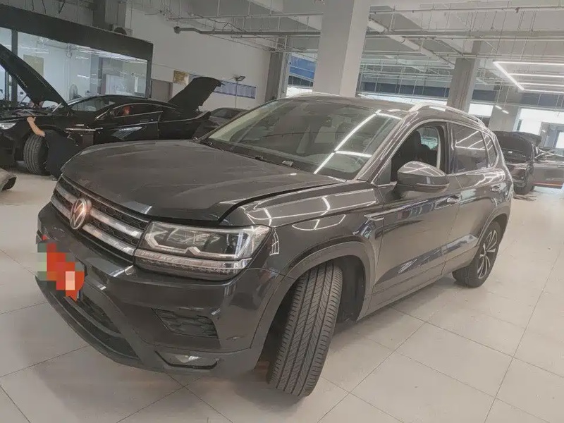 Volkswagen Tharu