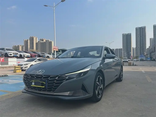 Hyundai Elantra 2022