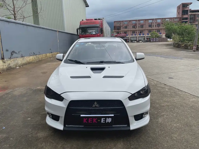 Mitsubishi Lancer