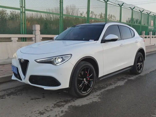 Alfa Romeo Stelvio 2019