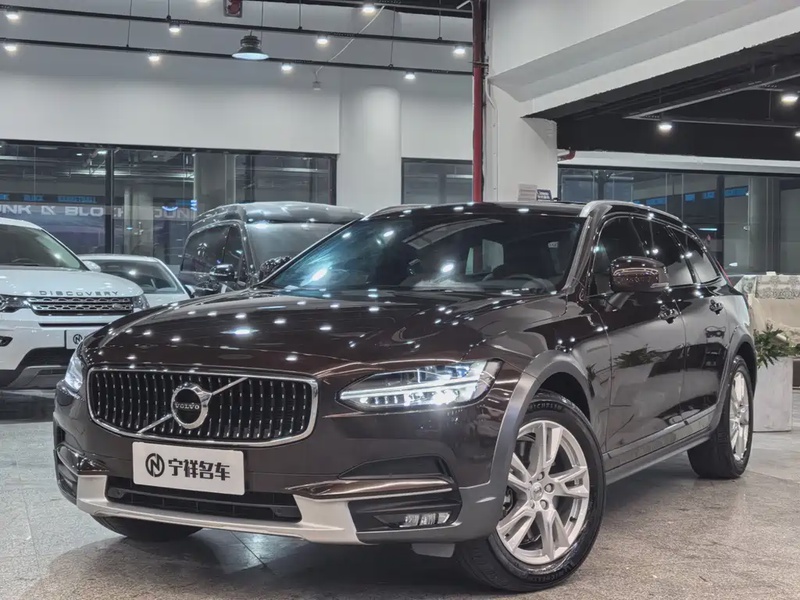 Volvo V90