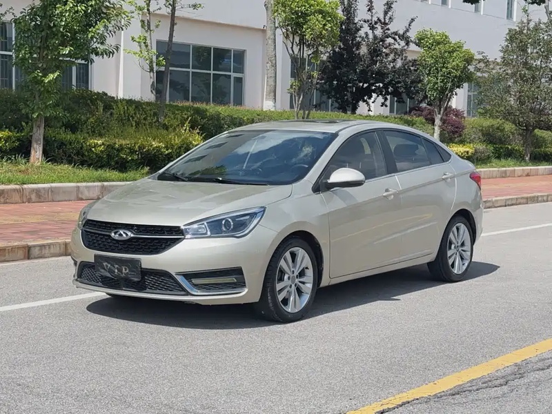 Chery Arrizo 5