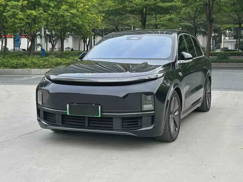 Li Auto L8