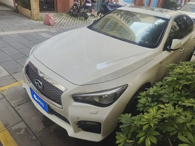 Infiniti Q50
