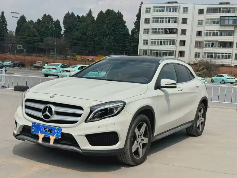 Mercedes-Benz GLA-Class