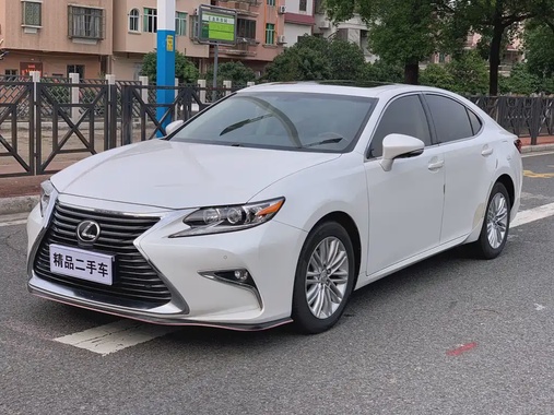 Lexus ES 2017