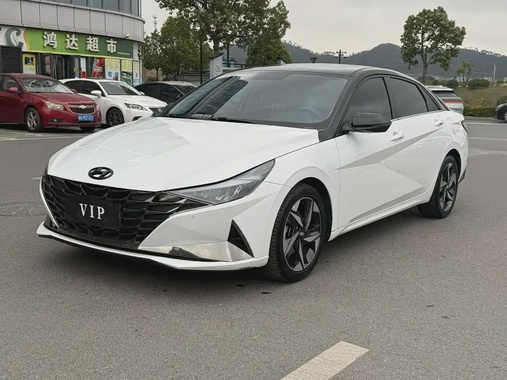 Hyundai Elantra 2023