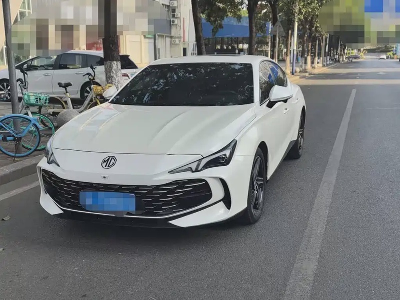 MG MG7