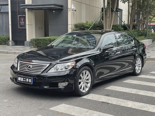 Lexus LS 2011