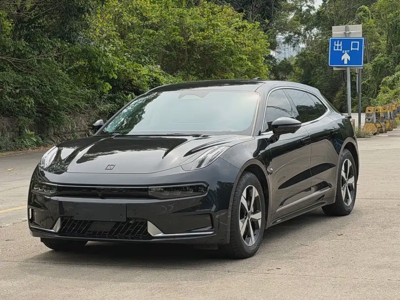 Zeekr 001