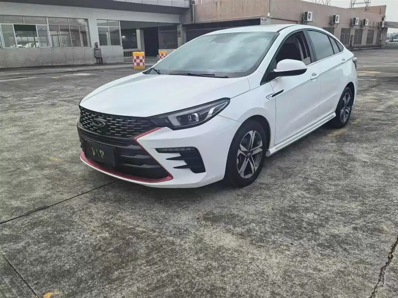 Chery Arrizo 5
