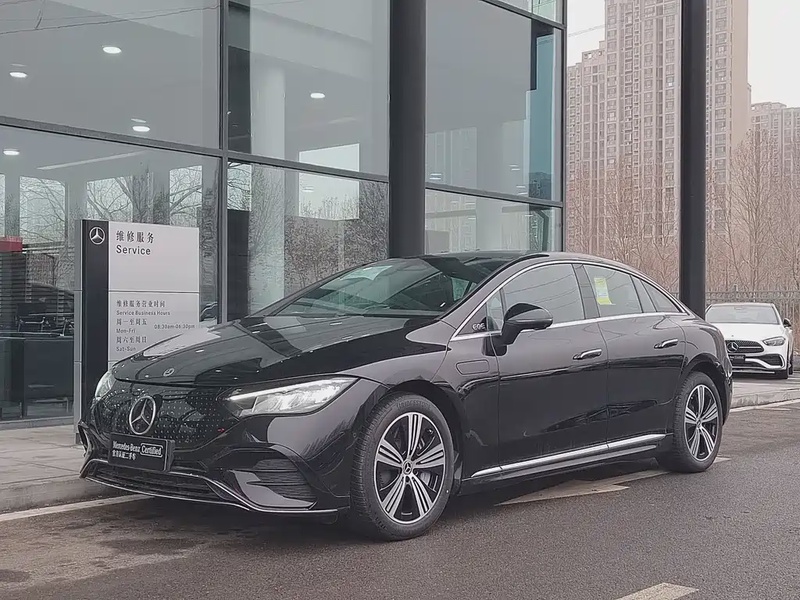 Mercedes-Benz EQE