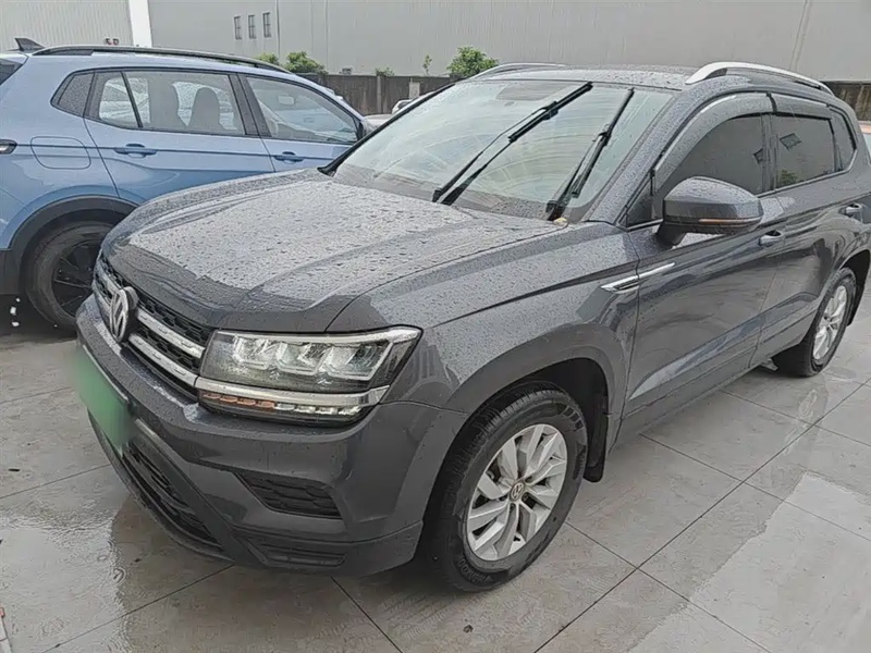 Volkswagen Tharu