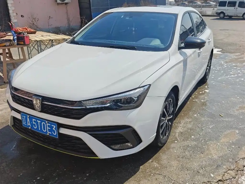 Roewe i5