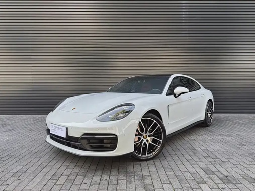 Porsche Panamera 2023