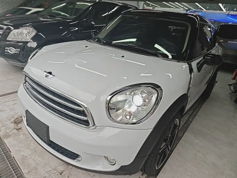 MINI Paceman