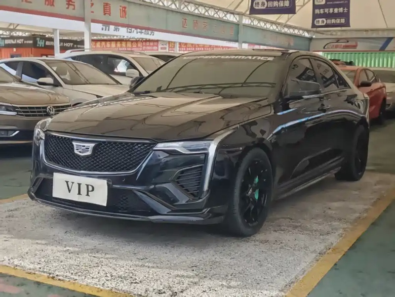 Cadillac CT4