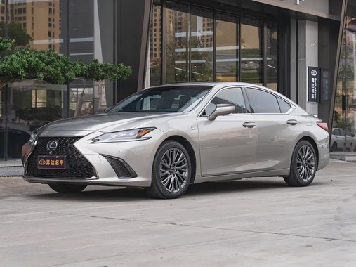 Lexus ES 2019