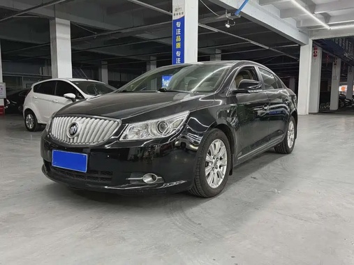 Buick LaCrosse 2011