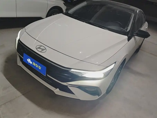 Hyundai Elantra 2024