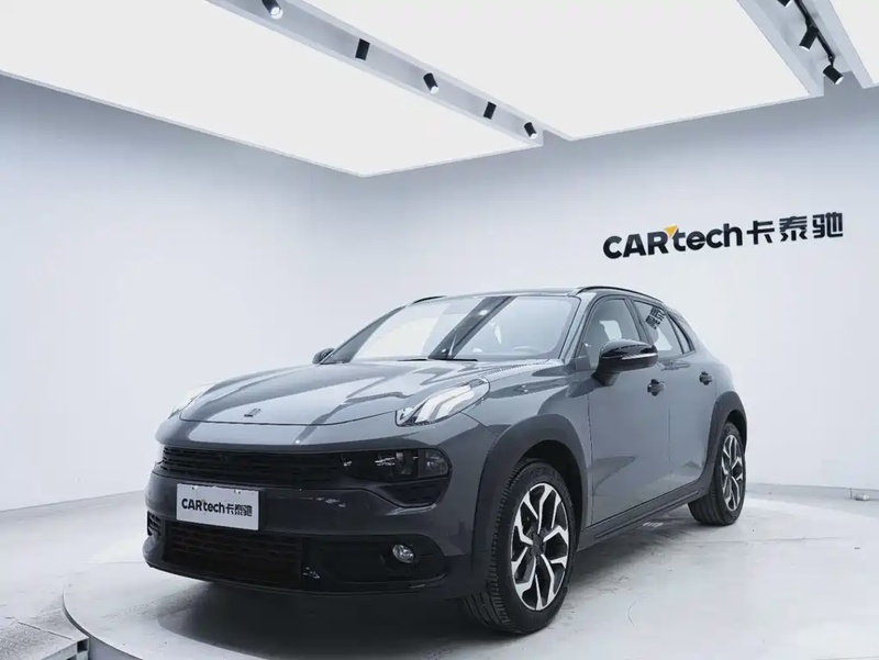 Lynk & Co 02