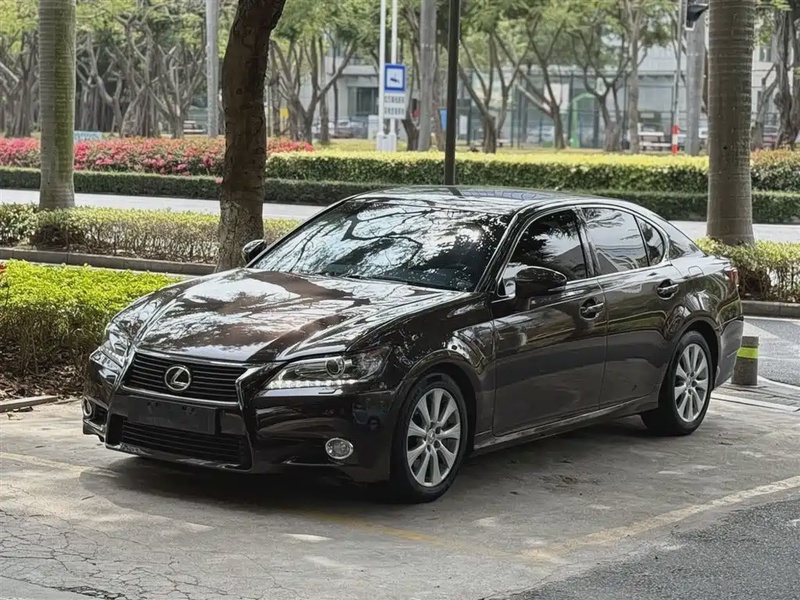 Lexus GS