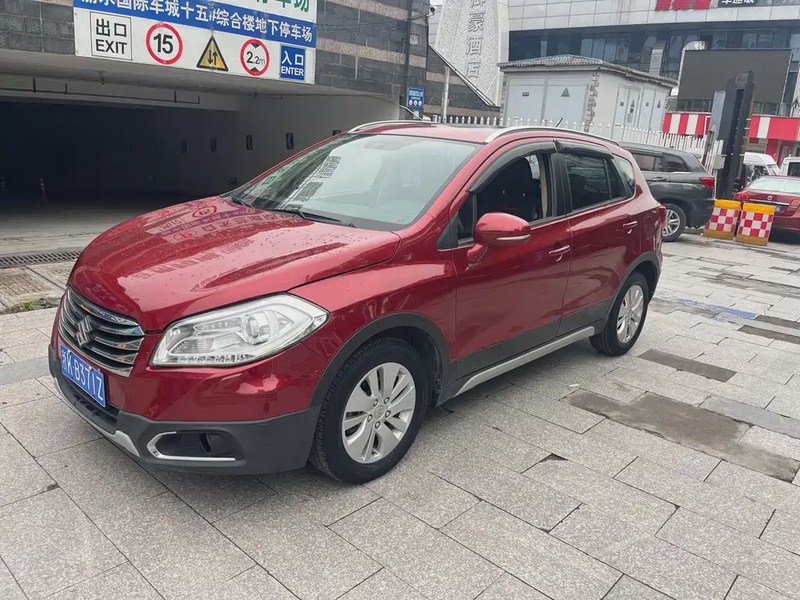 Suzuki S-Cross