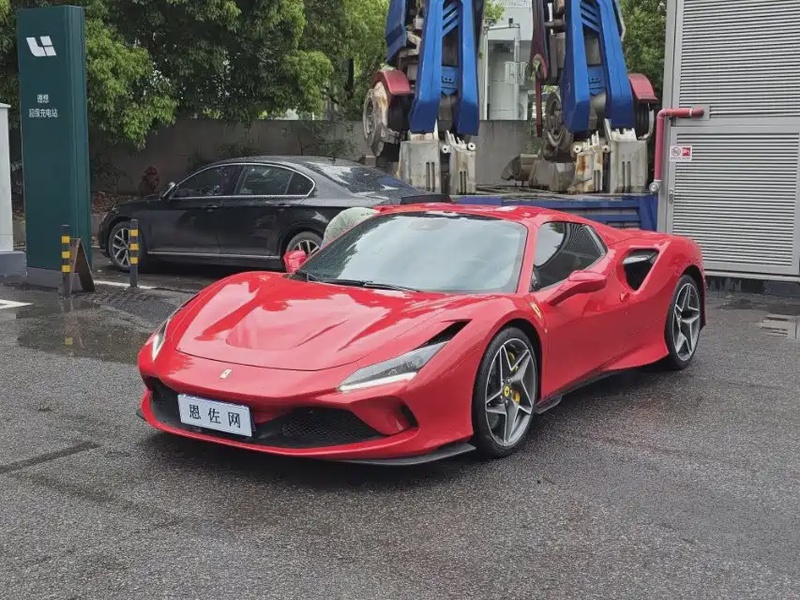 Ferrari F8