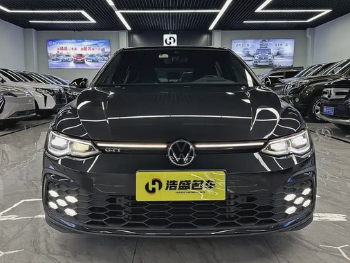 Volkswagen Golf 2021