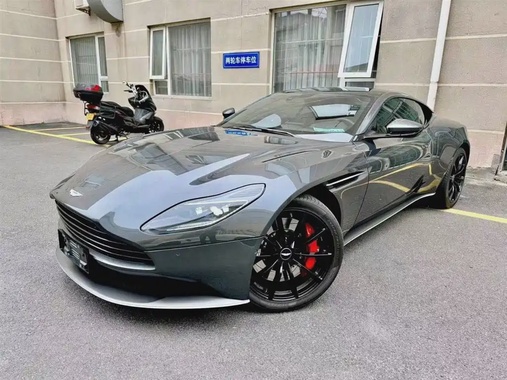 Aston Martin DB11 2020