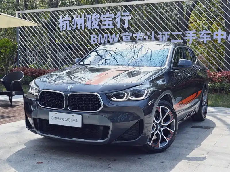 BMW X2