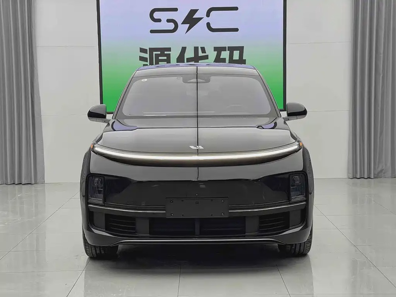 Li Auto L8