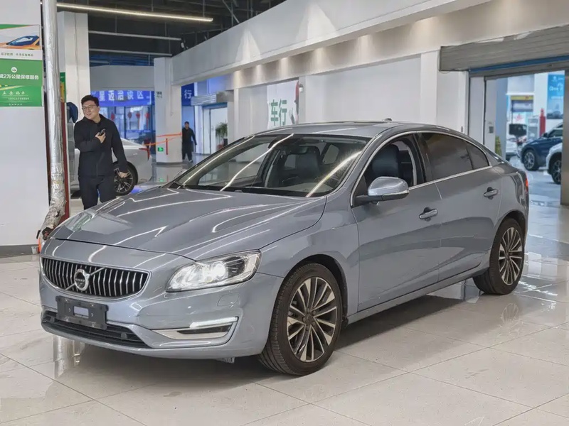 Volvo S60