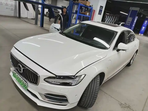 Volvo S90 2019