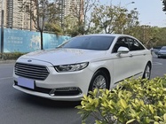 Ford Taurus 2017