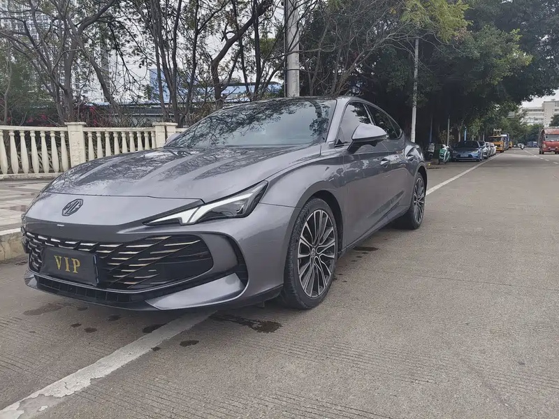 MG MG7
