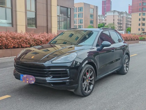 Porsche Cayenne 2022