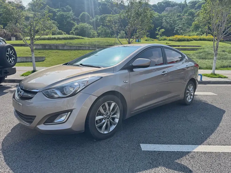 Hyundai Elantra